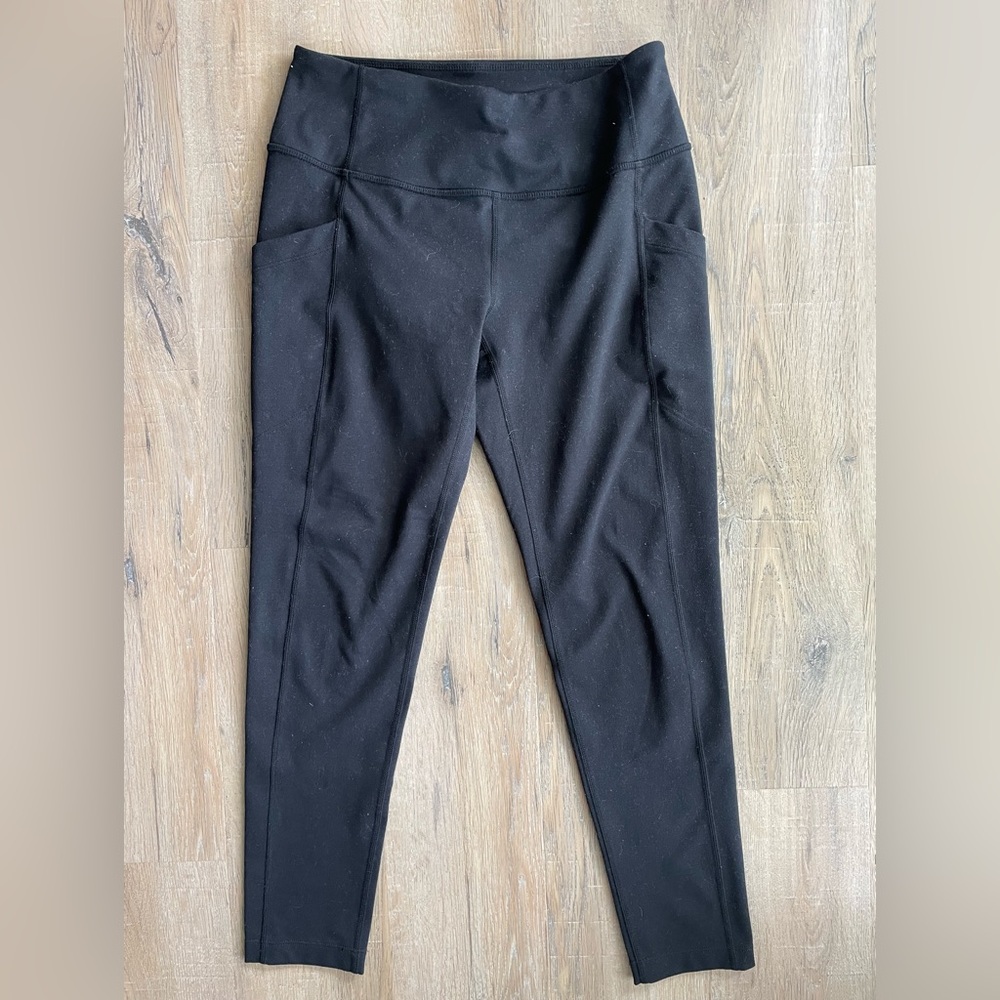 Zella 7/8 Black Leggings with Pockets
